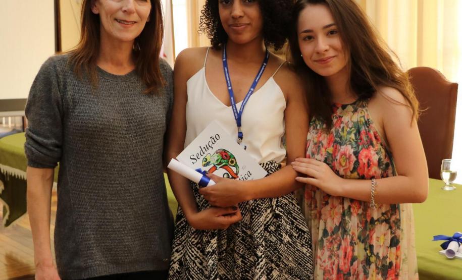 No dia 05 de dezembro de 2018 ocorreu, no Salão Nobre do Colégio Estadual do Paraná, a posse da nova diretoria do GECEP – Grêmio Estudantil do Colégio Estadual do Paraná, escolhida pelo voto dos estudantes para a representatividade dos mesmos durante o Ano Letivo de 2019.