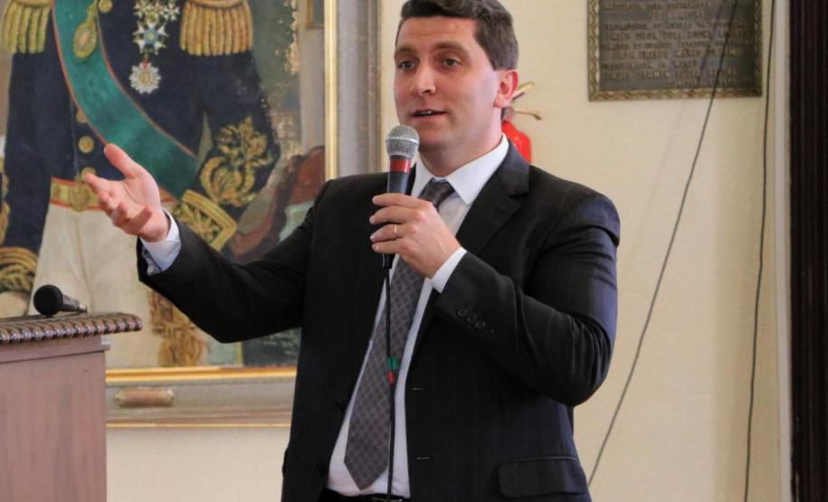 No dia 05 de dezembro de 2018 ocorreu, no Salão Nobre do Colégio Estadual do Paraná, a posse da nova diretoria do GECEP – Grêmio Estudantil do Colégio Estadual do Paraná, escolhida pelo voto dos estudantes para a representatividade dos mesmos durante o Ano Letivo de 2019.