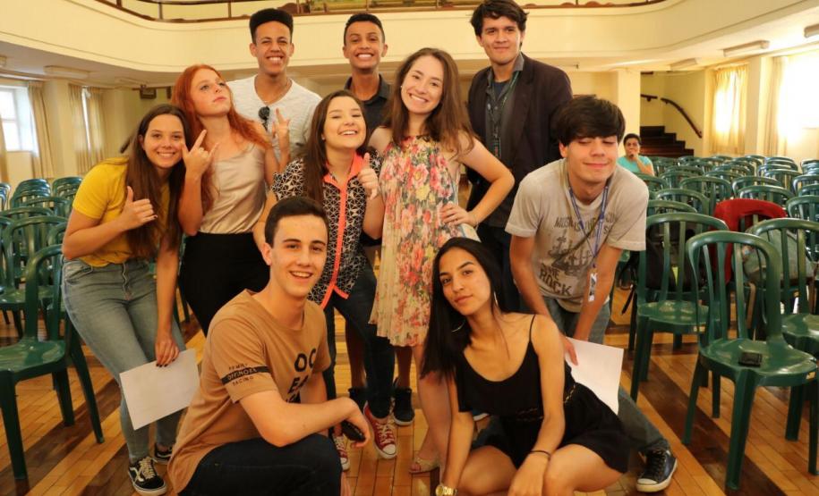 No dia 05 de dezembro de 2018 ocorreu, no Salão Nobre do Colégio Estadual do Paraná, a posse da nova diretoria do GECEP – Grêmio Estudantil do Colégio Estadual do Paraná, escolhida pelo voto dos estudantes para a representatividade dos mesmos durante o Ano Letivo de 2019.