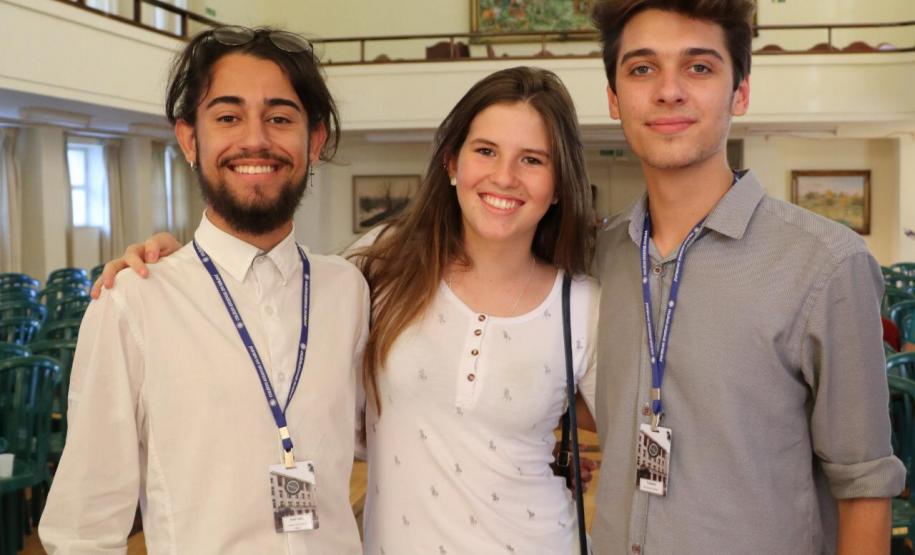 No dia 05 de dezembro de 2018 ocorreu, no Salão Nobre do Colégio Estadual do Paraná, a posse da nova diretoria do GECEP – Grêmio Estudantil do Colégio Estadual do Paraná, escolhida pelo voto dos estudantes para a representatividade dos mesmos durante o Ano Letivo de 2019.