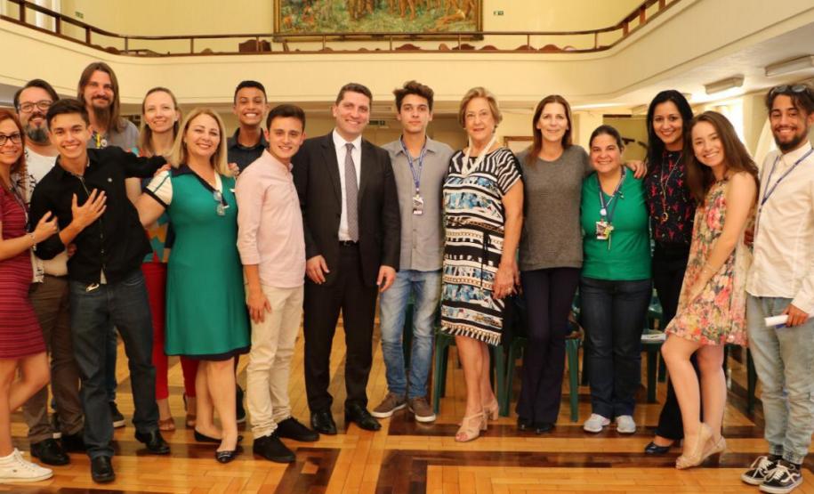 No dia 05 de dezembro de 2018 ocorreu, no Salão Nobre do Colégio Estadual do Paraná, a posse da nova diretoria do GECEP – Grêmio Estudantil do Colégio Estadual do Paraná, escolhida pelo voto dos estudantes para a representatividade dos mesmos durante o Ano Letivo de 2019.