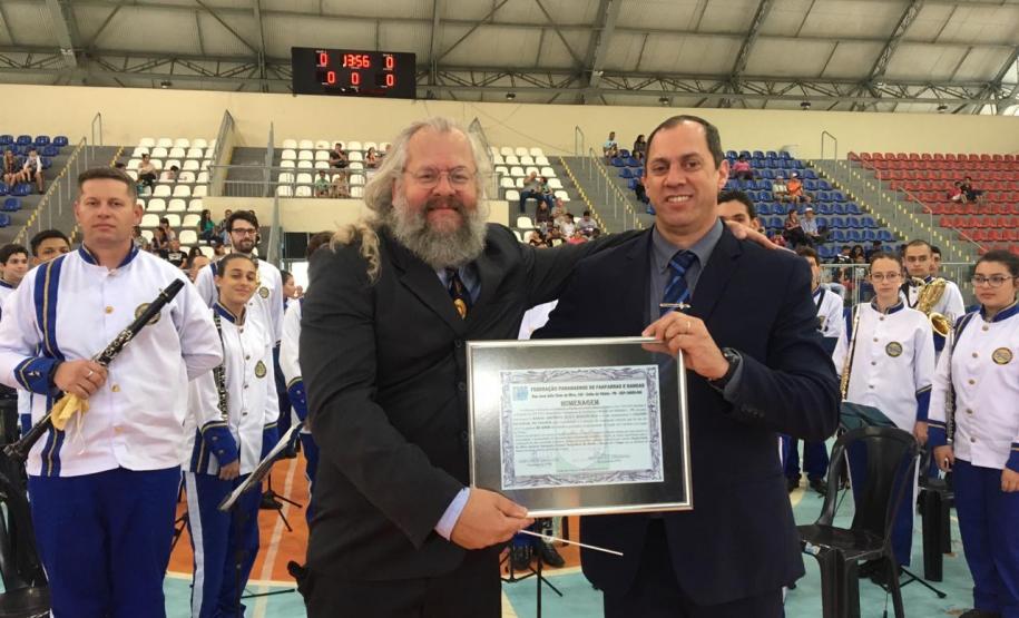 A Banda Sinfônica Bento Mossurunga do Colégio Estadual do Paraná (CEP) ficou em 1° lugar no XXVIII Campeonato Paranaense de Bandas e Fanfarras, promovido pela Federação Paranaense de Fanfarras e Bandas (FPFB). O evento aconteceu no sábado (14) e domingo (15) em Matinhos, município localizado no Litoral do Paraná.