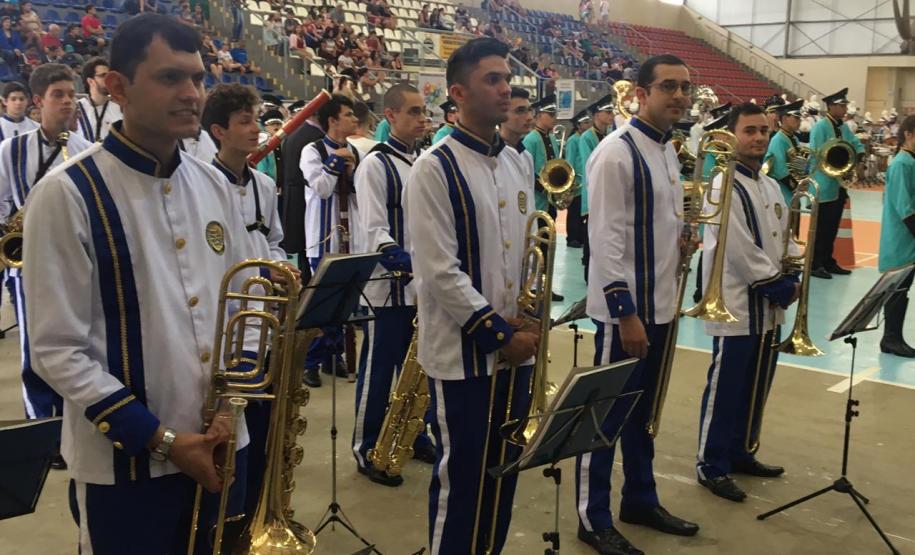 A Banda Sinfônica Bento Mossurunga do Colégio Estadual do Paraná (CEP) ficou em 1° lugar no XXVIII Campeonato Paranaense de Bandas e Fanfarras, promovido pela Federação Paranaense de Fanfarras e Bandas (FPFB). O evento aconteceu no sábado (14) e domingo (15) em Matinhos, município localizado no Litoral do Paraná.