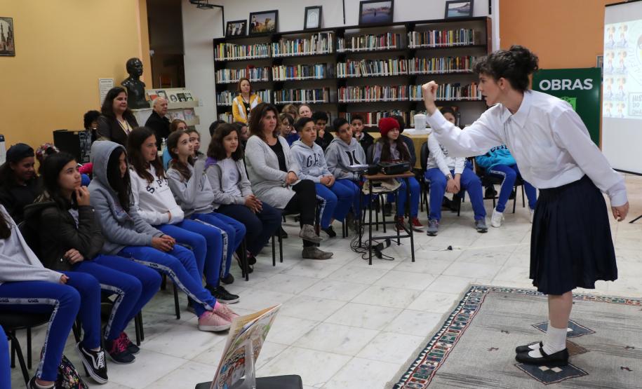 Contação de histórias 01