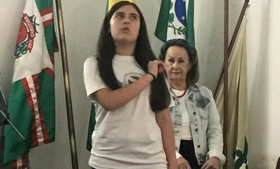 As estudantes do Colégio Estadual do Paraná (CEP) encantaram 35 poetas que estavam presentes no evento solene de declamações, organizado no Centro de Letras do Paraná (CLP). As declamações foram feitas pelas alunas: Alana Cristina Santos (9°B); Rafaela de Lima (9°B); Camila de Oliveira (9°B); Júlia Medeiros (9°B); Júlia Nascimento (9°B); Giulia Sabino (9°B); Isabelle da Silva (8°C); e Martina Gabriella Krieger (2°TT).