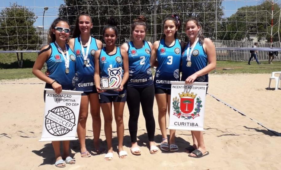 Foto 15 Os atletas do CEP foram campeões nas seguintes modalidades: Atletismo Masculino; Atletismo Feminino; Triatlon Masculino; Vôlei de Praia Feminino; Futsal Feminino; Futebol Feminino; Voleibol Masculino; Vôlei Misto 4X4; Corrida Rústica Masculino; E-Games FIFA Feminino; Handebol Masculino e Feminino.
Além desses, em diversas modalidades esportivas os atletas do CEP ficaram na vice-liderança, com medalhas também de destaque em outras colocações do quadro geral.