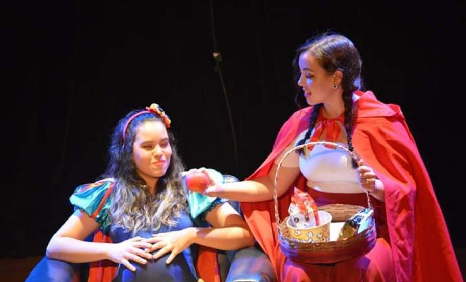 O elenco é formado por 20 estudantes do Modulado Grutinha, ofertado na Escolinha de Arte do CEP. São atores e atrizes que se preparam para mostrar mais essa história criativa aos estudantes das escolas Municipais e, no Festival de Teatro de Pinhais, ao público de uma escola do município metropolitano de Piraquara. Além dessas, outras apresentações serão programadas ainda para este semestre.