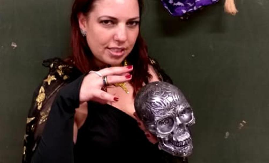 Foto 12 Em algumas unidades de atendimento do Colégio Estadual do Paraná (CEP), os estudantes fantasiados comemoraram o “Dia das Bruxas” na tradicional festa do Halloween, celebrada em diversos países nesta quinta-feira (31).