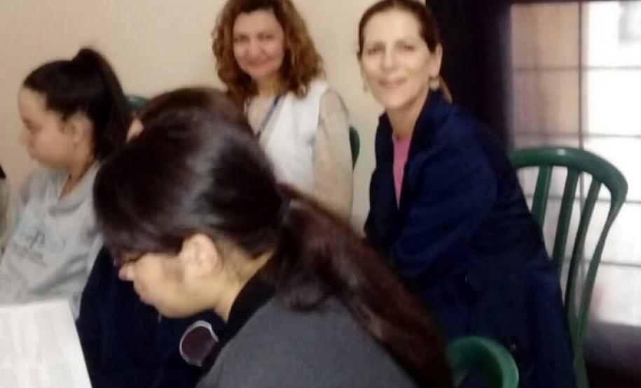 Foto 9 Diretora Geral do CEP, Tânia Maria Acco, e a professora Márcia Lanzarini, da disciplina de Língua Portuguesa.