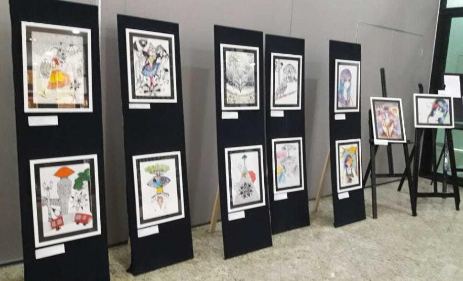 Foto 12 Nas mesmas datas, uma exposição com a temática “Paranismo”, também do acervo da Escolinha, será exibida na antessala de sessões do 1º andar do Prédio Anexo. Além disso, estudantes do CEP terão a oportunidade de conhecer as instalações e a história do Tribunal de Justiça.