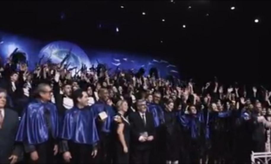 Os estudantes do Colégio Estadual do Paraná, das últimas séries do Ensino Médio, Médio Integrado e dos Cursos Técnicos Subsequentes, participaram neste ano das cerimônias Colação de Grau e Conclusão de Cursos findados em 2018.