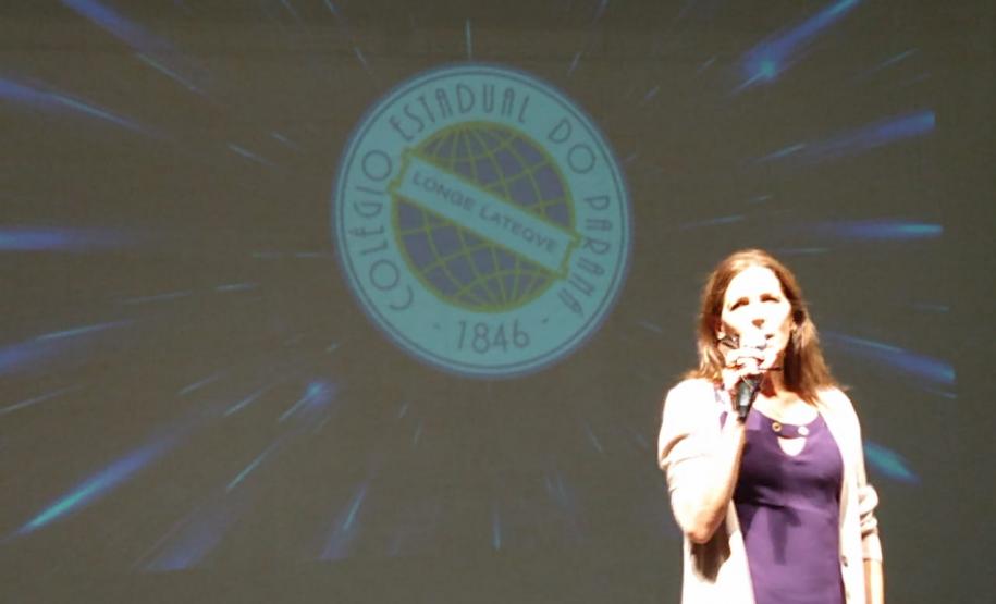 As reuniões foram promovidas com os pais e responsáveis estudantes das turmas atendidas no CEP-CEP, na sexta-feira (8), no CEP-Amâncio, na segunda-feira (11); e CEP-Tirandentes, na terça-feira (12). Todos os encontros foram realizados no Teatro Guaíra, em Curitiba, onde os presentes também assistiram às apresentações musicais feitas pelos estudantes.