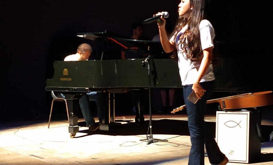 As reuniões foram promovidas com os pais e responsáveis estudantes das turmas atendidas no CEP-CEP, na sexta-feira (8), no CEP-Amâncio, na segunda-feira (11); e CEP-Tirandentes, na terça-feira (12). Todos os encontros foram realizados no Teatro Guaíra, em Curitiba, onde os presentes também assistiram às apresentações musicais feitas pelos estudantes.