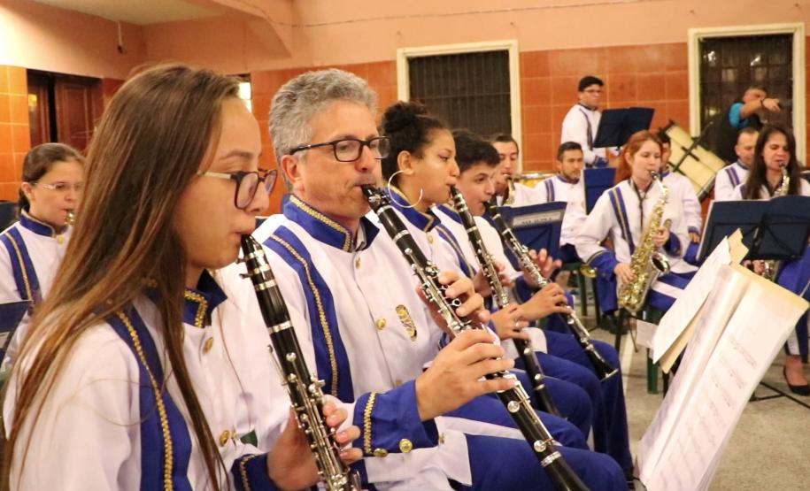 16 Apresentação da banda Sinfônica Bento Mossurunga no Instituto de Educação do Paraná
