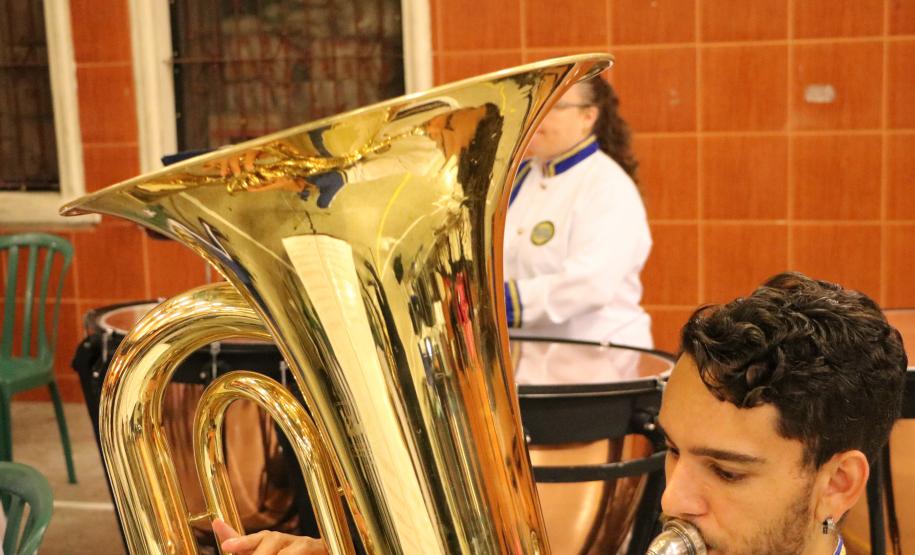 Apresentação da banda Sinfônica Bento Mossurunga no Instituto de Educação do Paraná