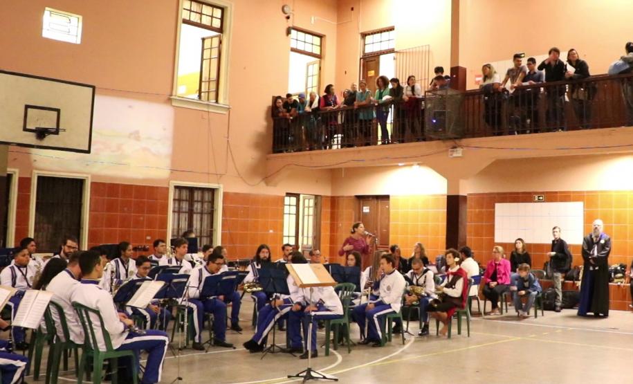 19 Apresentação da banda Sinfônica Bento Mossurunga no Instituto de Educação do Paraná