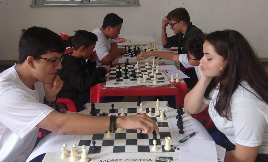 Na Casa do Estudante são ofertadas modalidades promovidas pelo Centro Esportivo do CEP, como: tênis de mesa, pilates e xadrez, além de aulas e oficinas dos modulados de dança de salão e tango e de canto, voz e expressão, da Escolinha de Arte do Colégio.