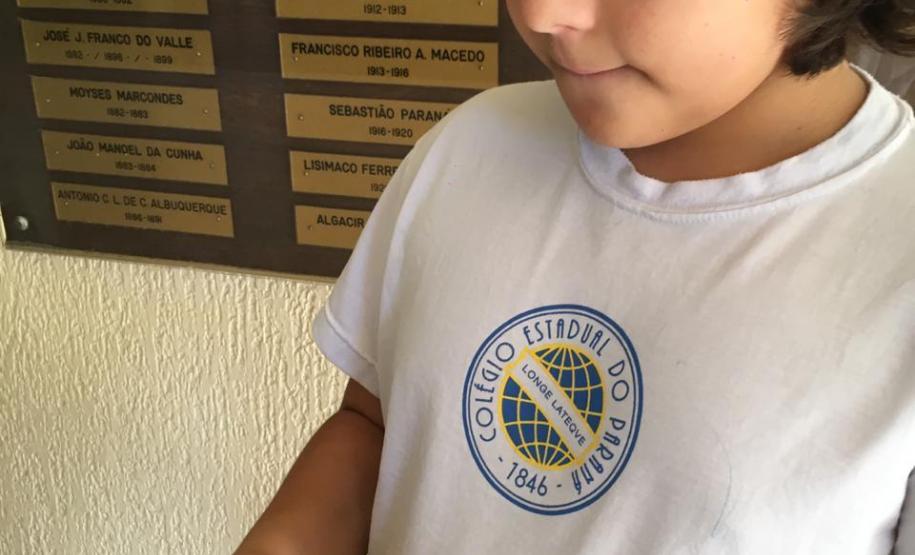 Colégio Estadual do Paraná resolve apresentar aos seus usuários os seus canais oficiais para comunicação. São eles: o Site Oficial do Colégio; a Página Oficial no Facebook; e o Instagram Oficial do Colégio.