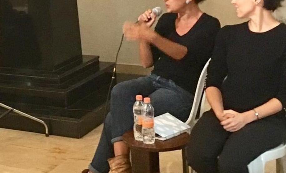 Seminário 3 Nesta etapa, participaram as bailarinas Claudia Fantin (cadeirante), Marina Prado, Alessandra Langue e Ana Paula Luz. Os assuntos abordados se relacionam com o tema do evento: O que a gente se acostuma...”