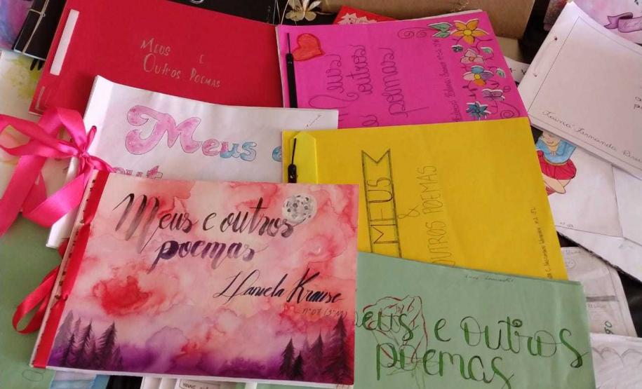 Estudantes mostram que sabem fazer poesias e refletir sobre as questões humanas