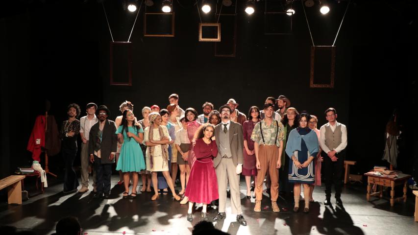 rasto_atras_tecnico_em_teatro